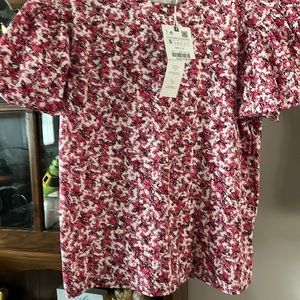 Adorable puff sleeve Zara top